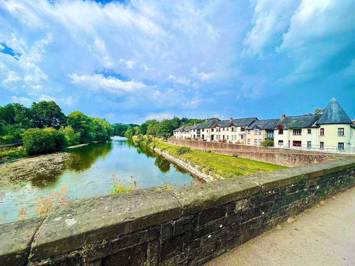 Penderi House Usk With Cymru Holidays エクステリア 写真