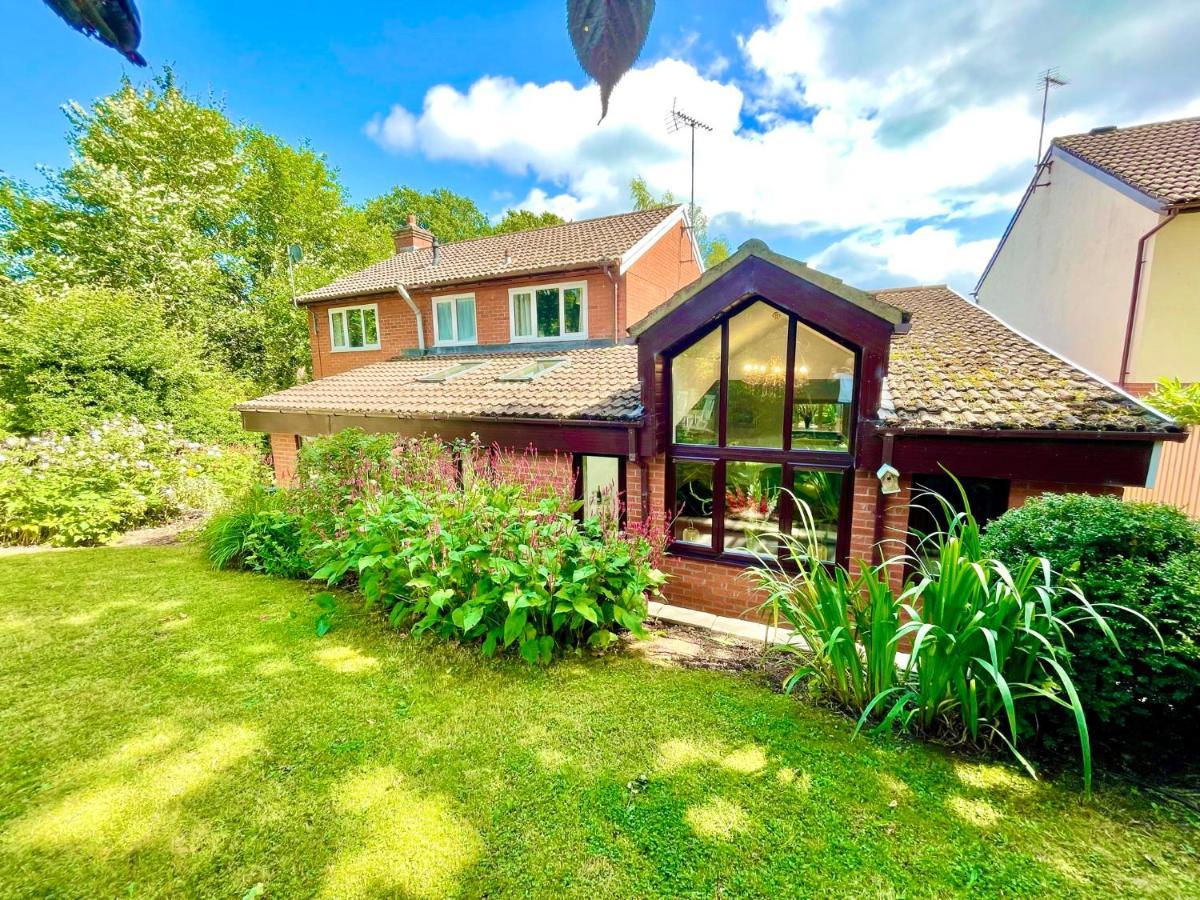 Penderi House Usk With Cymru Holidays エクステリア 写真