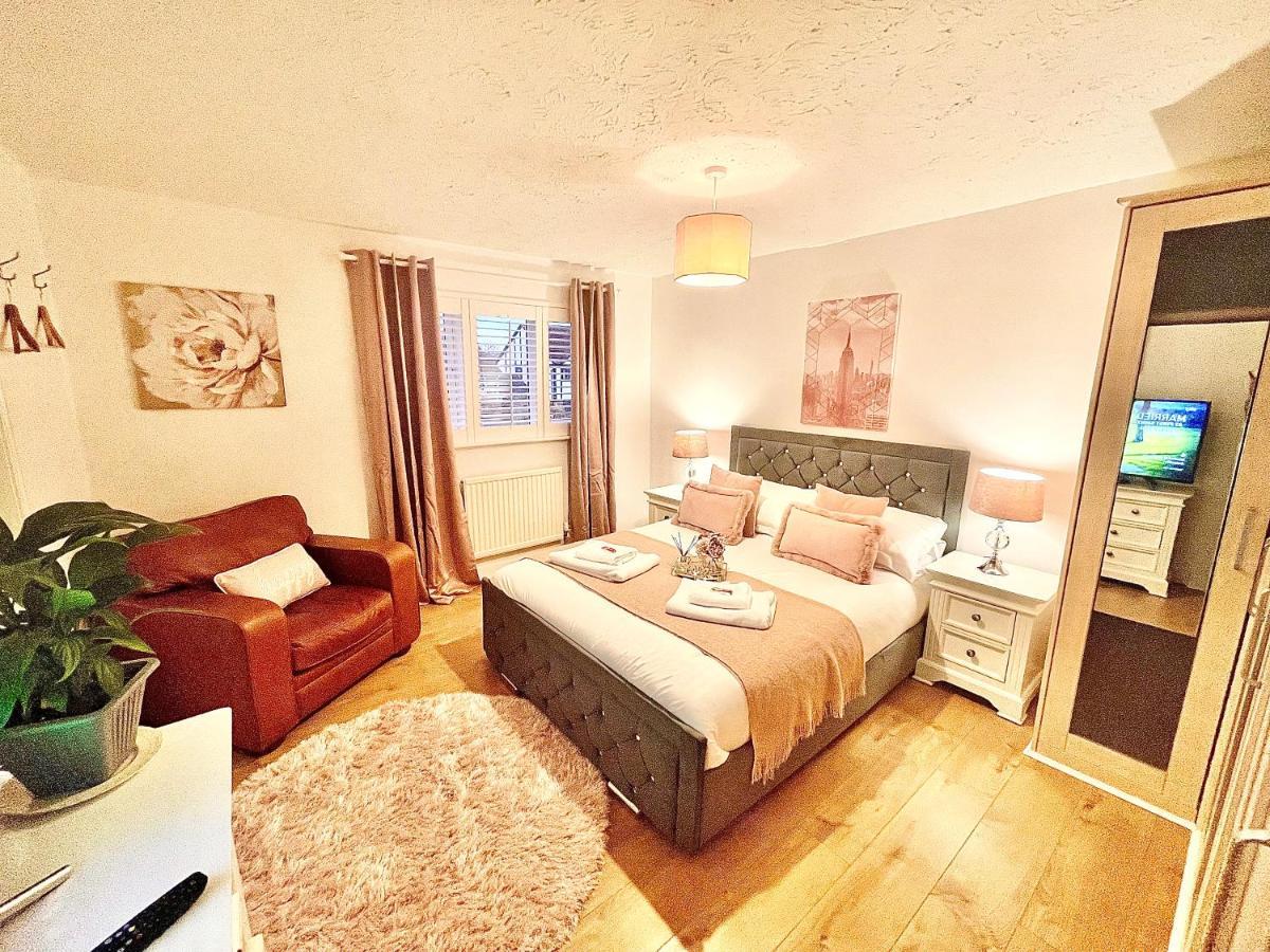 Penderi House Usk With Cymru Holidays エクステリア 写真